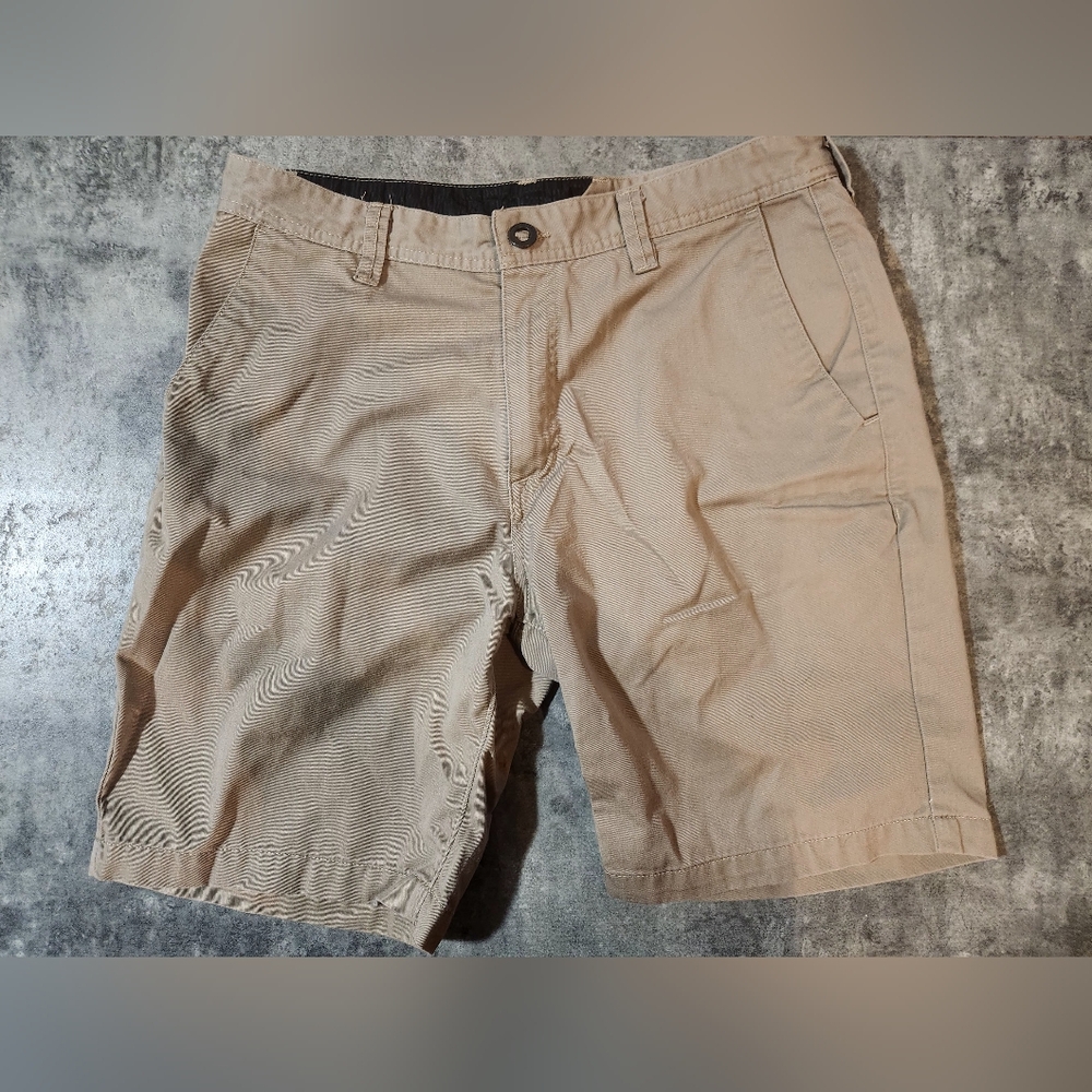 Volcom shorts